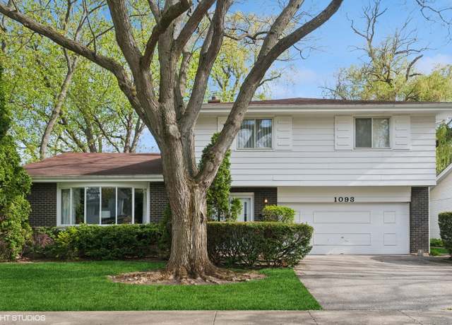 Property at 1093 Bob O Link Rd, Highland Park, IL 60035, 4 beds, 2.5 baths