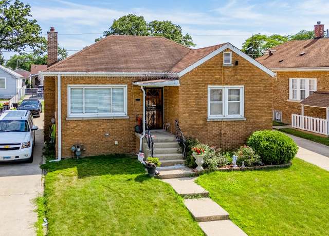 Property at 76 W 24th St, Chicago Heights, IL 60411, 3 beds, 1.5 baths