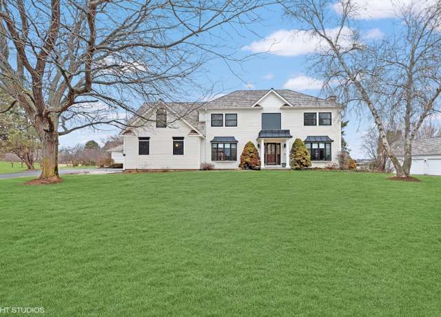 Property at 1460 Eagle Ridge Dr, Antioch, IL 60002, 4 beds, 2.5 baths