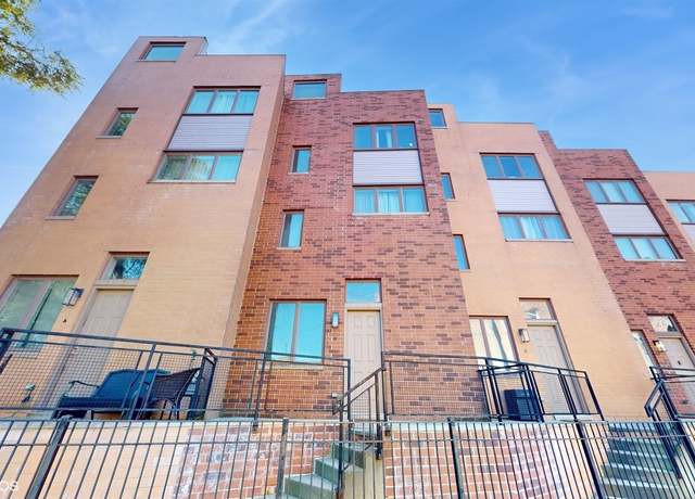 Property at 5210 S King Dr Unit B, Chicago, IL 60615, 4 beds, 2.5 baths