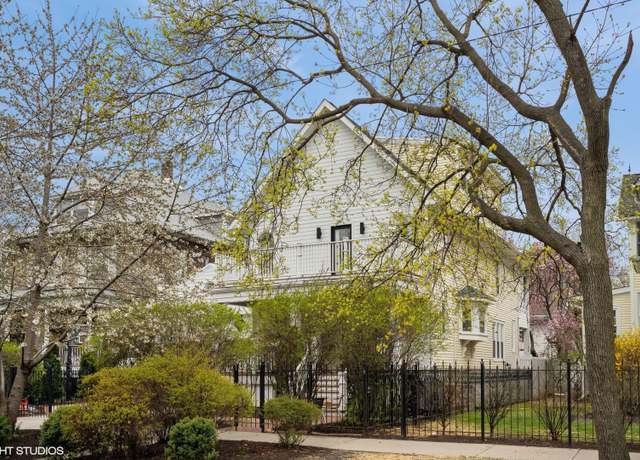 Property at 4208 N Kedvale Ave, Chicago, IL 60641, 5 beds, 3.5 baths