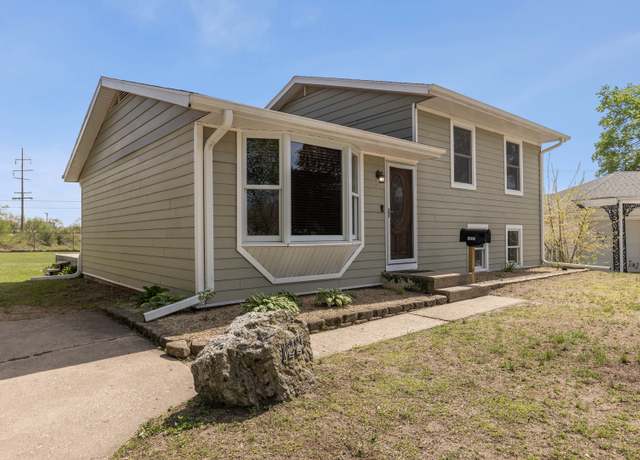 Property at 1225 Ramona Ter, Machesney Park, IL 61115, 3 beds, 1.5 baths