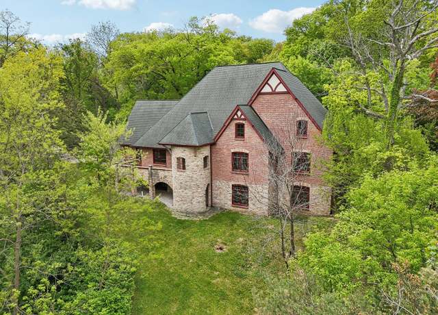 Property at 557 Signal Hill Rd, North Barrington, IL 60010, 2 beds, 1.5 baths