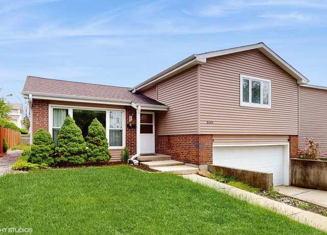Property at 959 S Fern Ave, Elmhurst, IL 60126, 4 beds, 2.5 baths
