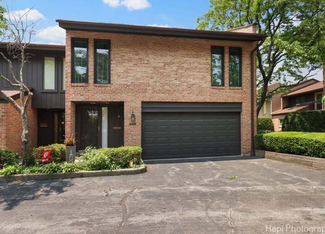 Property at 1704 Wildberry Dr Unit F, Glenview, IL 60025, 3 beds, 2.5 baths