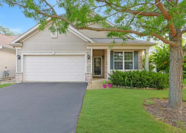 Property at 12598 Wedgemere Dr, Huntley, IL 60142, 2 beds, 2 baths