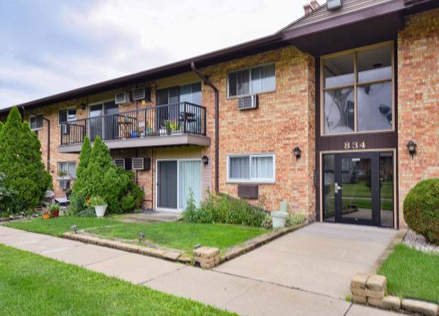 Property at 834 E Old Willow Rd #210, Prospect Heights, IL 60070, 2 beds, 1.5 baths
