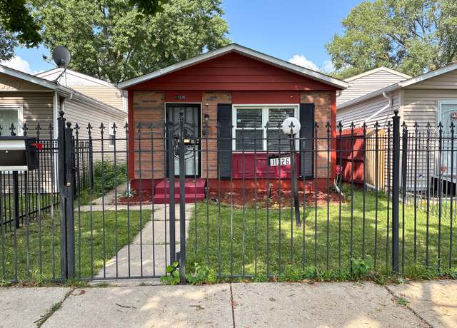 Property at 11326 S Homewood Ave, Chicago, IL 60643, 4 beds, 1.5 baths