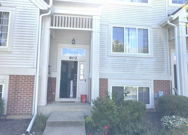 Property at 602 S Rosehall Ln, Round Lake, IL 60073, 3 beds, 2.5 baths
