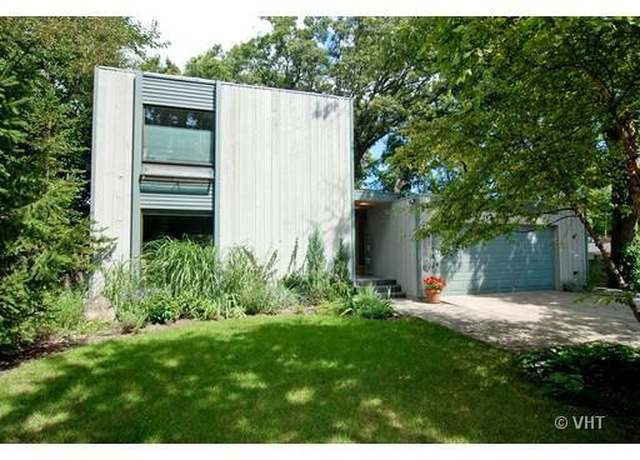 Property at 186 W Scranton Ave, Lake Bluff, IL 60044, 4 beds, 3.5 baths