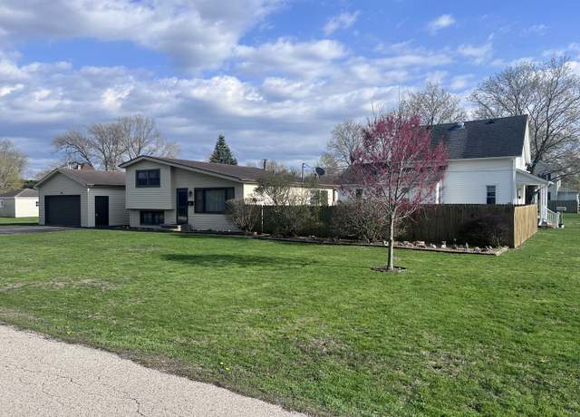 Property at 301 3rd Ave, Marengo, IL 60152, 3 beds, 2 baths