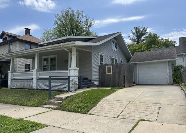 Property at 503 University Ave, Bloomington, IL 61701, 2 beds, 2 baths