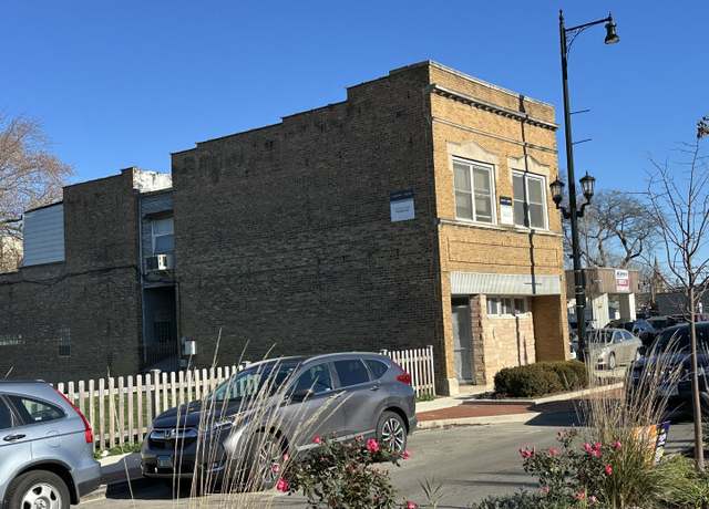 Property at 7610 Madison St, River Forest, IL 60305