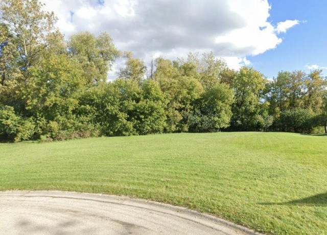 Property at 562 Eastport Ct, Island Lake, IL 60042