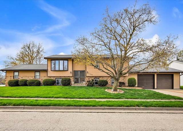 Property at 309 S Evergreen Ln, Bloomington, IL 61704, 4 beds, 3 baths