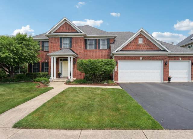 Property at 40W612 N Blue Lake Cir, Campton Hills, IL 60175, 4 beds, 5 baths