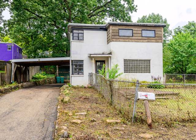 Property at 1100 Gardner St, Joliet, IL 60433, 2 beds, 1.5 baths
