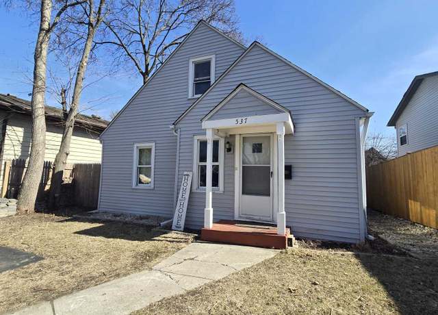 Property at 537 Grandview Dr, Round Lake Park, IL 60073, 3 beds, 1.5 baths