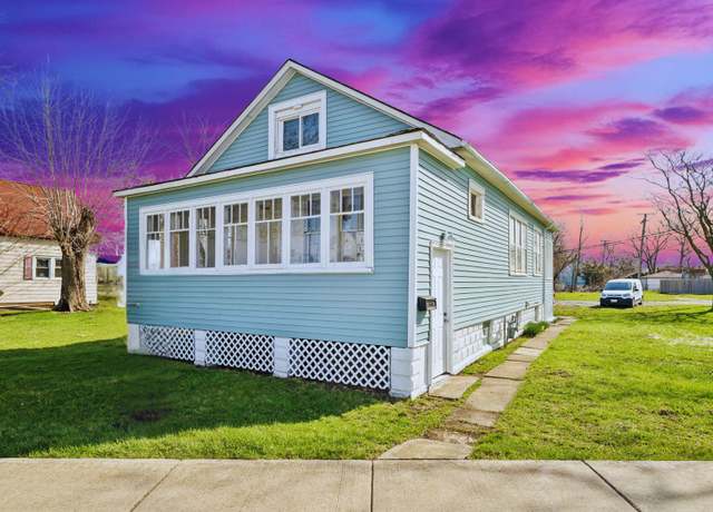 Property at 15211 Vincennes Rd, Phoenix, IL 60426, 2 beds, 1 bath