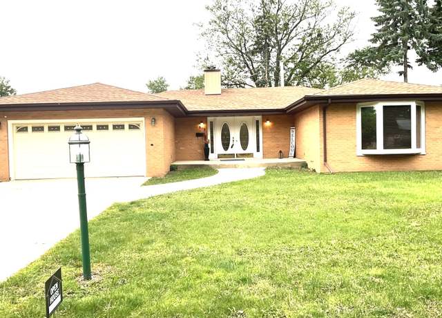 Property at 813 Junie Ct, Joliet, IL 60435, 3 beds, 1.5 baths
