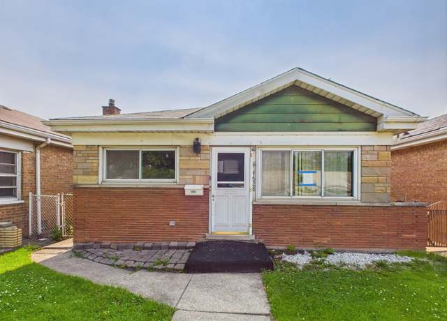Property at 4628 1st Ave, Lyons, IL 60534, 3 beds, 1 bath