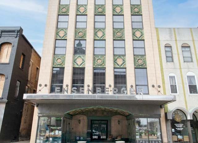 Property at 212 N Center St #201, Bloomington, IL 61701, 3 beds, 2 baths