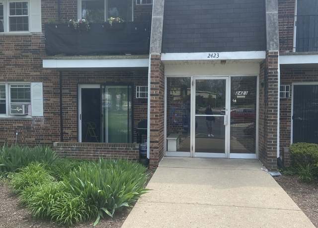 Property at 2423 Ogden Ave #6, Downers Grove, IL 60515, 1 bed, 1 bath