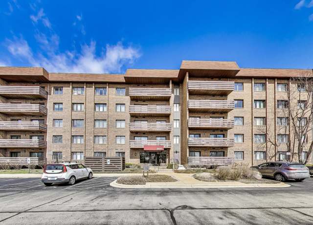 Property at 2000 Chestnut Ave #407, Glenview, IL 60025, 2 beds, 2 baths