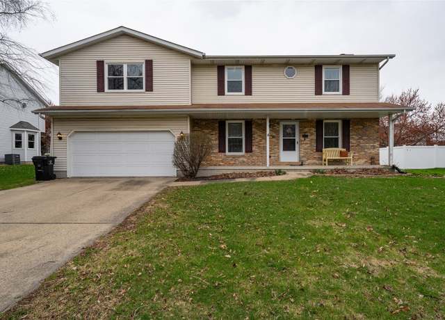 Property at 1226 Kenneth Dr, Bloomington, IL 61704, 4 beds, 3.5 baths