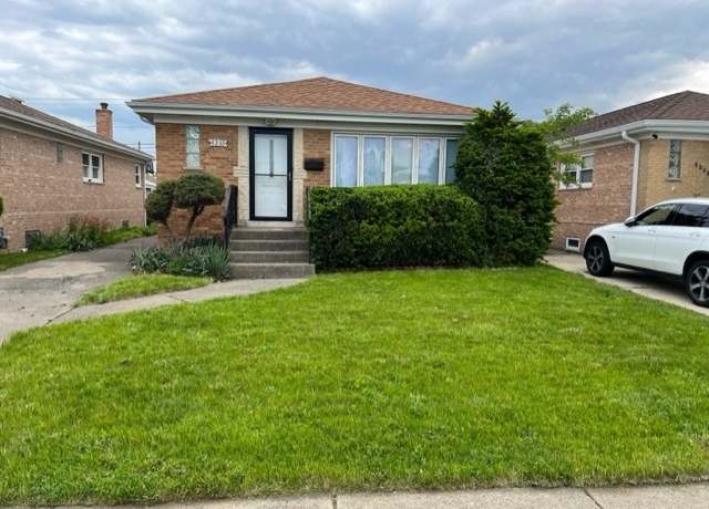 Property at 4249 N Sayre Ave, Norridge, IL 60706, 3 beds, 1.5 baths
