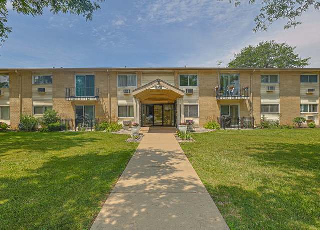 Property at 9562 Park Ln Unit 1D, Des Plaines, IL 60016, 2 beds, 1 bath