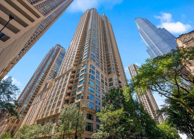 Property at 25 E Superior St #605, Chicago, IL 60611, 1 bed, 1.5 baths