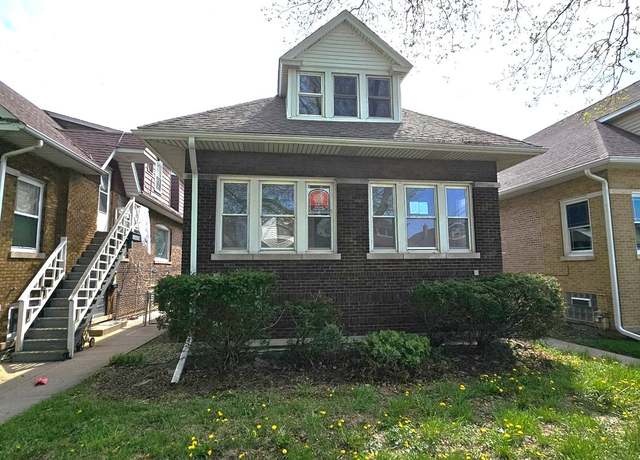 Property at 10623 S Avenue E, Chicago, IL 60617, 3 beds, 1 bath