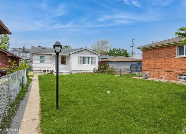 Property at 552 Freeland Ave, Calumet City, IL 60409, 2 beds, 1 bath