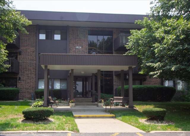 Property at 1424 Woodbridge Rd Unit 2C, Joliet, IL 60436, 2 beds, 2 baths