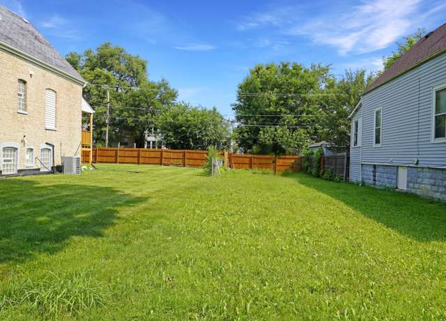 Property at 1246 W 71st Pl, Chicago, IL 60636