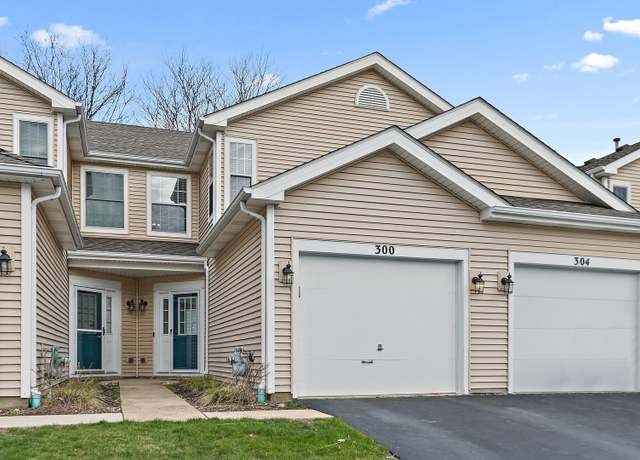 Property at 300 Hunterdon Ct, Schaumburg, IL 60194, 2 beds, 2.5 baths