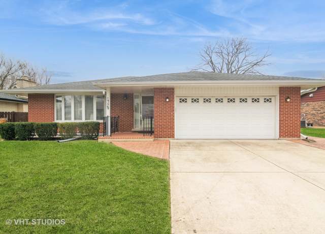 Property at 1729 E Aztec Ln, Mount Prospect, IL 60056, 3 beds, 2 baths