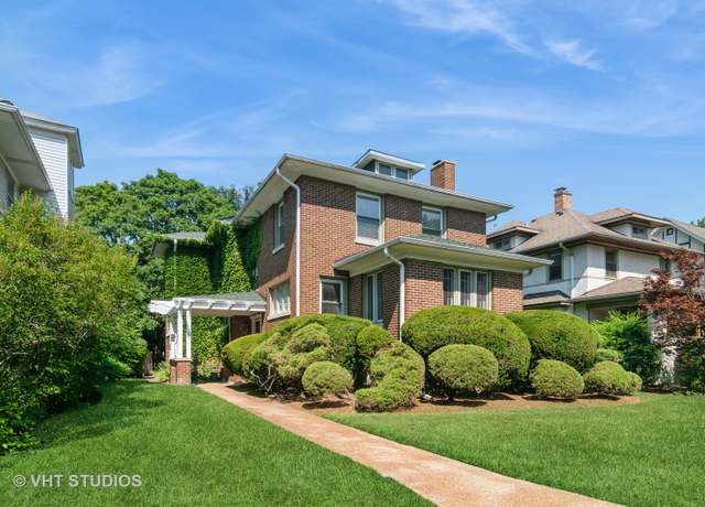 Property at 807 Fair Oaks Ave, Oak Park, IL 60302, 4 beds, 2.5 baths