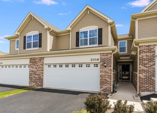 Property at 2016 Pembridge Ln, Joliet, IL 60431, 3 beds, 2.5 baths
