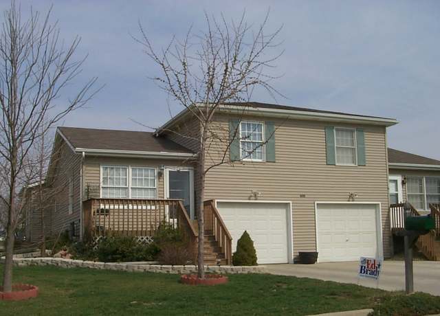 Property at 600 Carriage Hills Rd Unit A, Normal, IL 61761, 2 beds, 1.5 baths