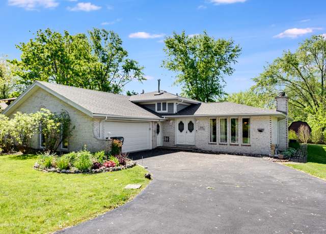Property at 8542 W 132nd Pl, Palos Park, IL 60464, 3 beds, 2 baths