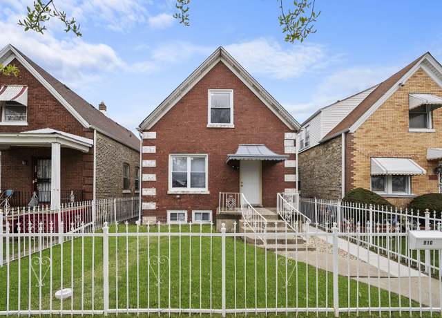 Property at 910 N Keystone Ave, Chicago, IL 60651, 5 beds, 2 baths