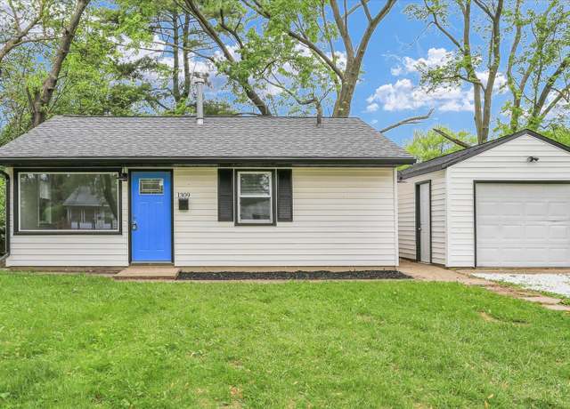 Property at 1309 Hedge Rd, Champaign, IL 61821, 2 beds, 1 bath
