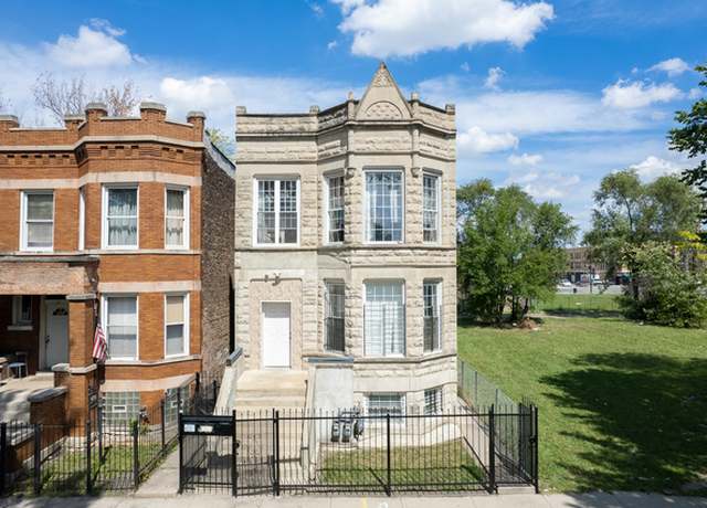 Property at 4216 W Monroe St, Chicago, IL 60624, 12 beds, 3 baths