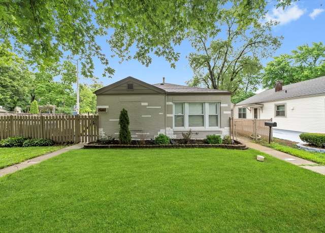 Property at 9301 Raymond Ave, Oak Lawn, IL 60453, 2 beds, 1 bath