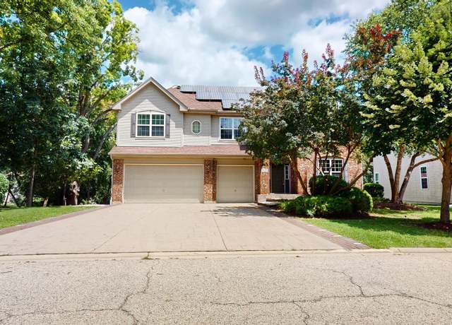 Property at 5670 Brentwood Dr, Hoffman Estates, IL 60192, 4 beds, 4 baths