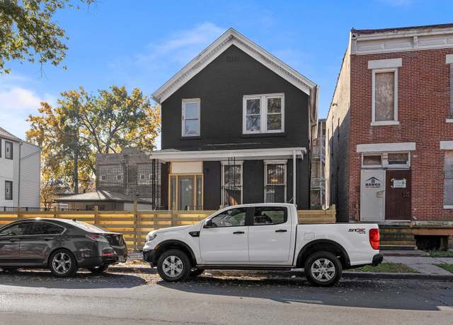 Property at 3455 W Walnut St, Chicago, IL 60624, 4 beds, 3 baths