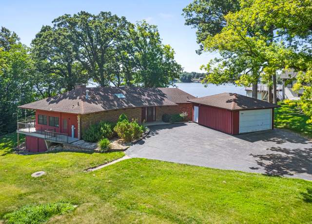 Property at 309 Holiday Dr, Lake Holiday, IL 60552, 3 beds, 1.5 baths