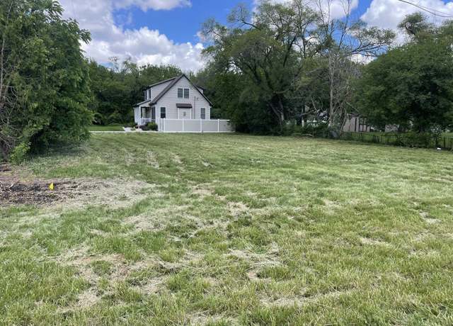 Property at 600 E Armitage Ave, Addison, IL 60101